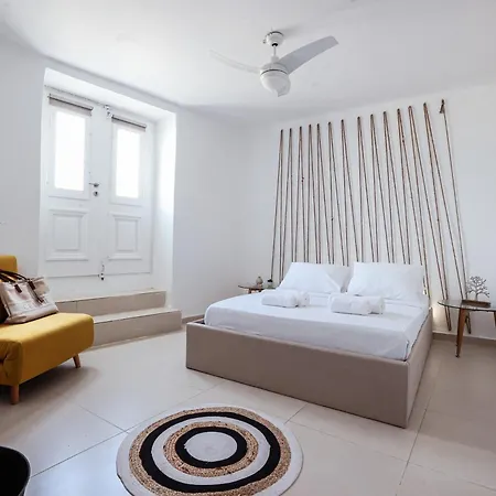 Near Paraportiani * Mykonos Town